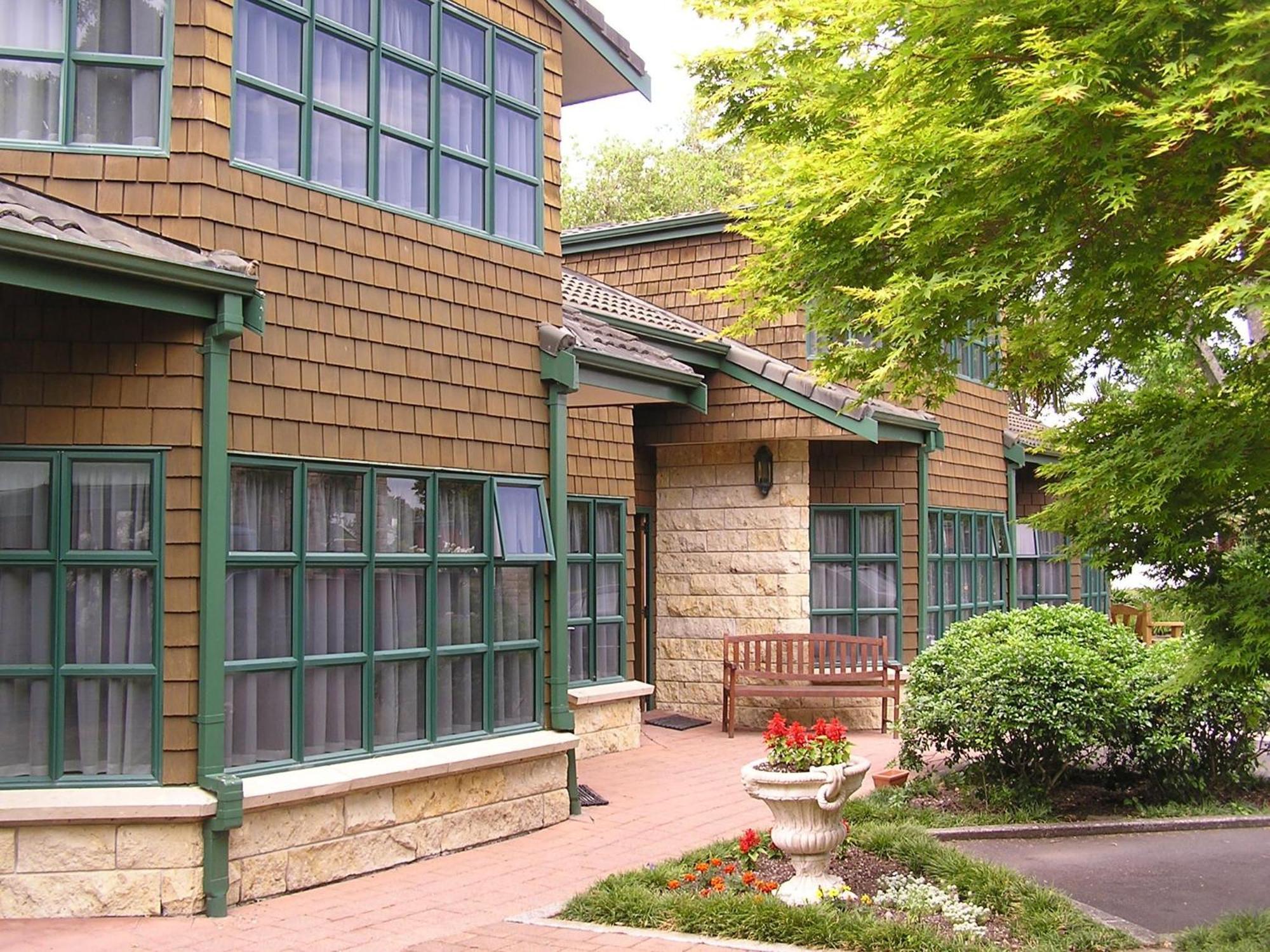 Cambridge Mews Motel Exterior photo